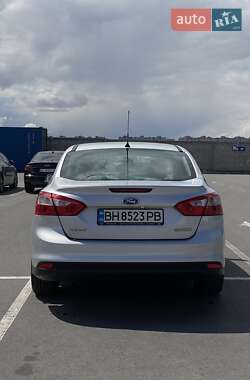 Седан Ford Focus 2013 в 