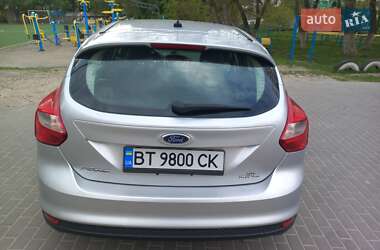 Хэтчбек Ford Focus 2014 в 