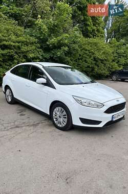 Седан Ford Focus 2017 в Киеве