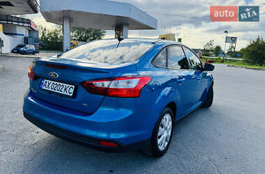 Седан Ford Focus 2011 в 