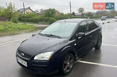 Хэтчбек Ford Focus 2005 в 