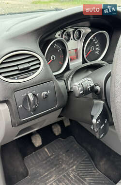 Универсал Ford Focus 2010 в 