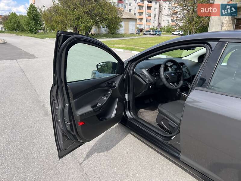 Седан Ford Focus 2016 в Богуславе
