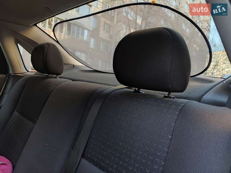 Седан Ford Focus 2004 в Киеве
