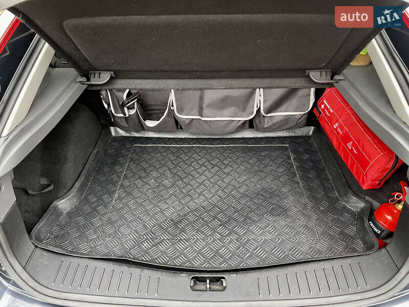 Хетчбек Ford Focus 2008 в Одесі