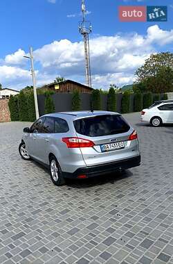 Универсал Ford Focus 2012 в 