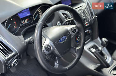 Универсал Ford Focus 2012 в 