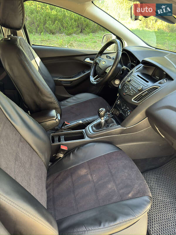 Универсал Ford Focus 2016 в Львове фото 17 Универсал Ford Focus 2016 в Львове