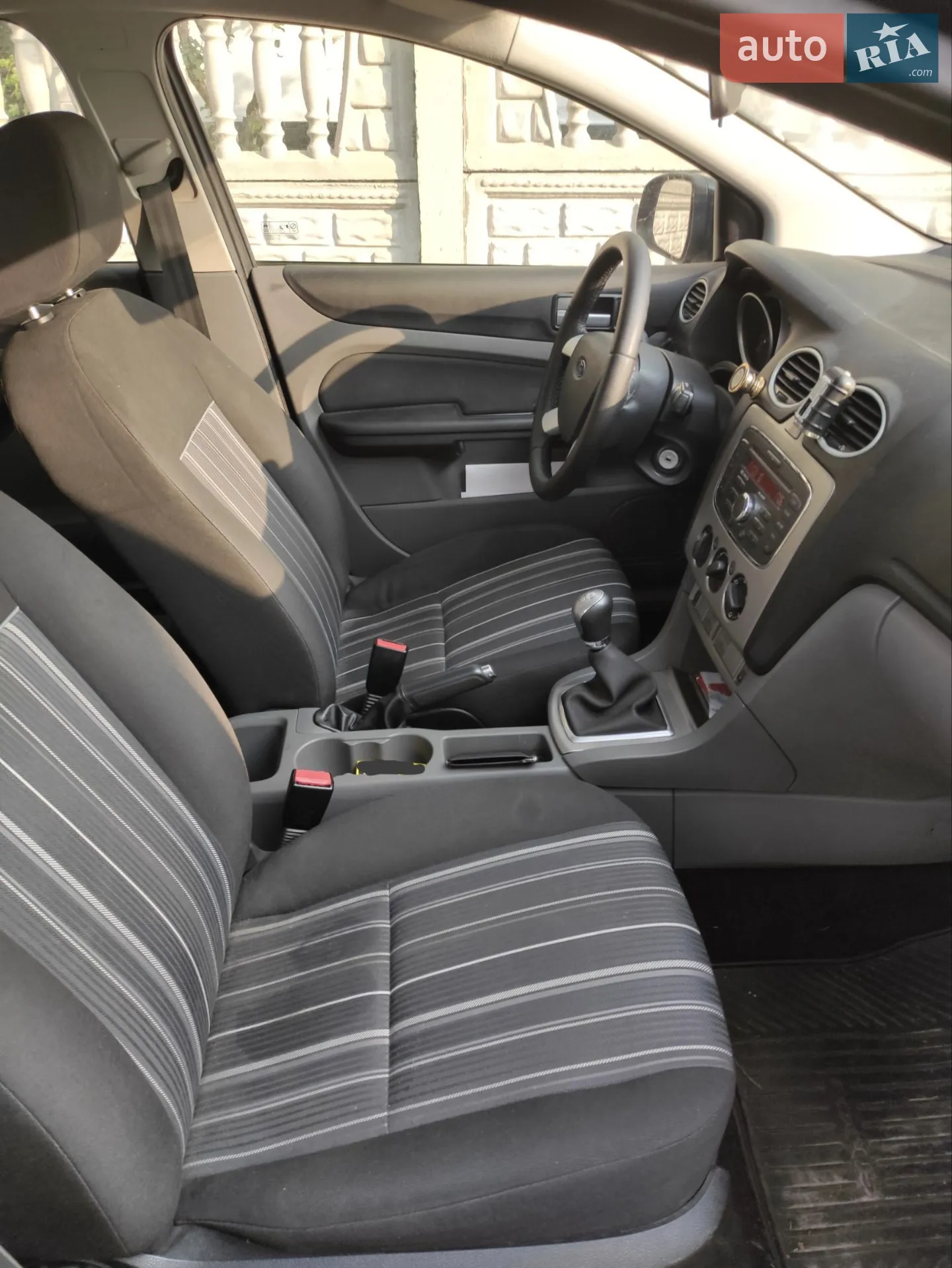 2010 Ford Focus - мініатюра 7