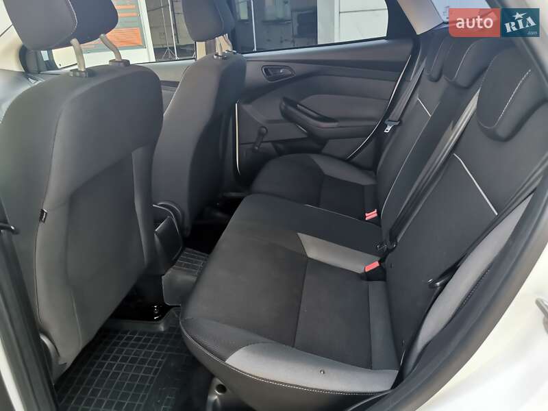 Хэтчбек Ford Focus 2012 в Киеве