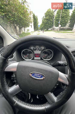 Седан Ford Focus 2010 в Шостці
