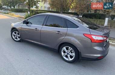 Седан Ford Focus 2013 в 