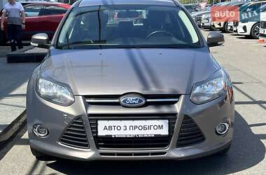 Хэтчбек Ford Focus 2013 в 