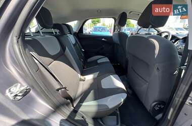 Хэтчбек Ford Focus 2013 в 