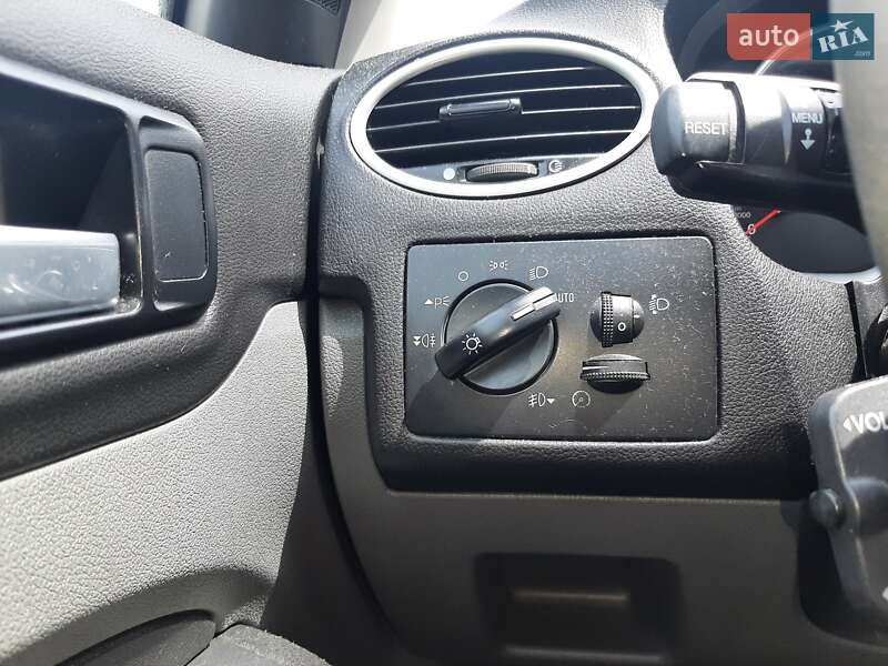 Хэтчбек Ford Focus 2008 в Херсоне фото 9 Хэтчбек Ford Focus 2008 в Херсоне