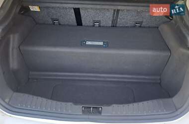 Хэтчбек Ford Focus 2015 в 