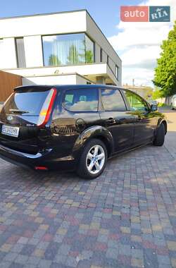 Универсал Ford Focus 2010 в 