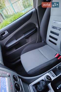 Универсал Ford Focus 2010 в 