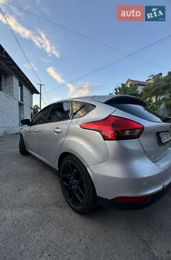 Хэтчбек Ford Focus 2016 в 
