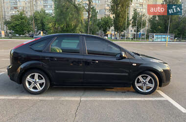 Хетчбек Ford Focus 2006 в 