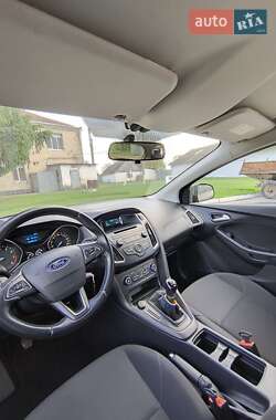 Хэтчбек Ford Focus 2017 в 