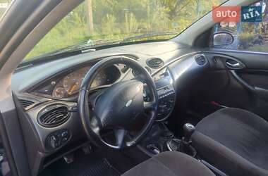 Седан Ford Focus 2002 в 