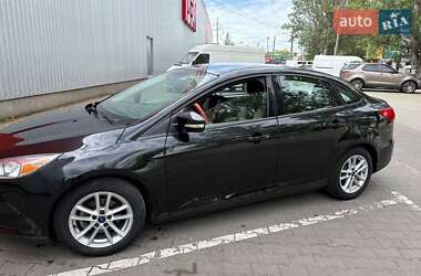 Седан Ford Focus 2015 в 