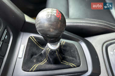 Хэтчбек Ford Focus 2012 в 