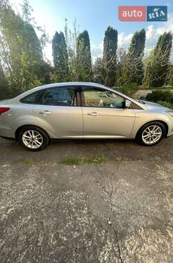 Седан Ford Focus 2016 в 