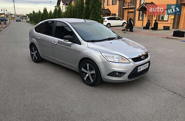 Хэтчбек Ford Focus 2011 в 