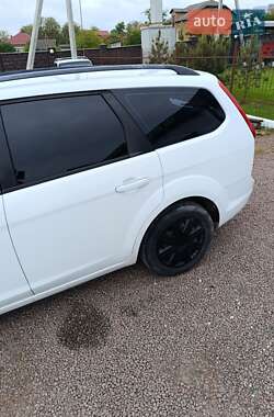 Универсал Ford Focus 2009 в 