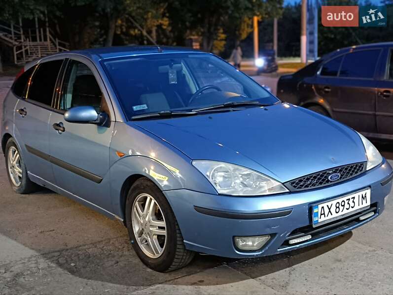Хетчбек Ford Focus 2002 в 
