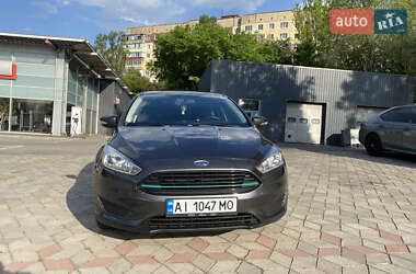 Хэтчбек Ford Focus 2016 в 