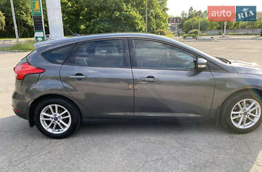 Хэтчбек Ford Focus 2016 в 