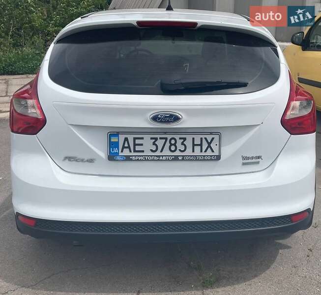 Хетчбек Ford Focus 2014 в Дніпрі