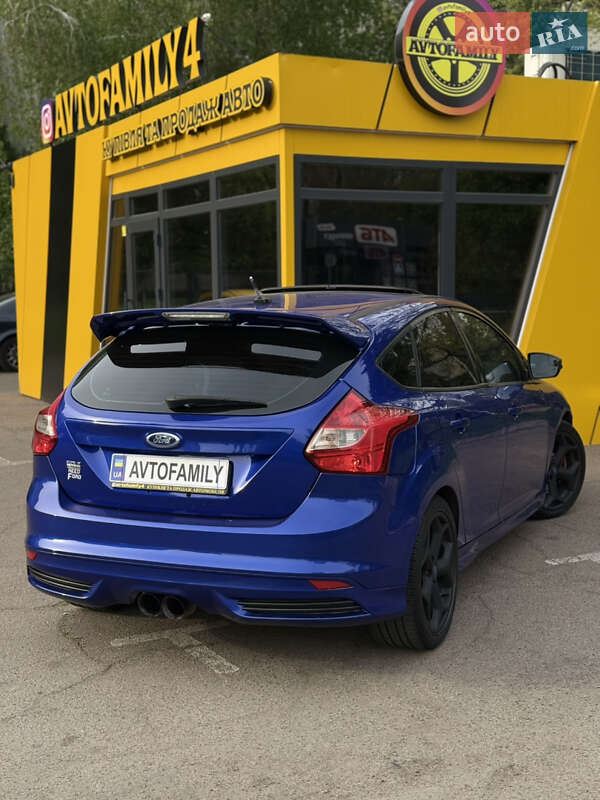 Хетчбек Ford Focus 2013 в Києві