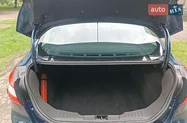 Седан Ford Focus 2011 в 