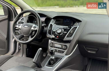 Универсал Ford Focus 2012 в 