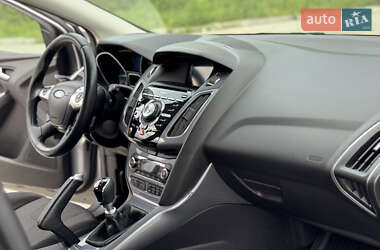 Универсал Ford Focus 2012 в 