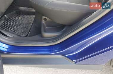 Хэтчбек Ford Focus 2015 в 