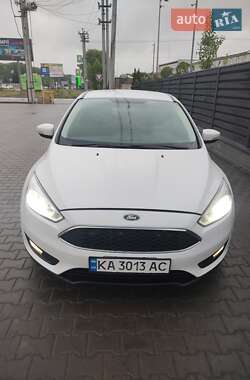 Седан Ford Focus 2016 в Киеве