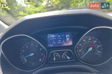 Хэтчбек Ford Focus 2014 в 