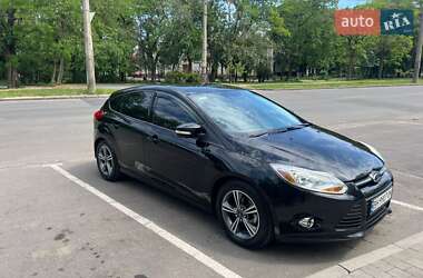 Хэтчбек Ford Focus 2014 в 