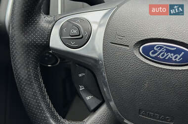 Хэтчбек Ford Focus 2014 в 