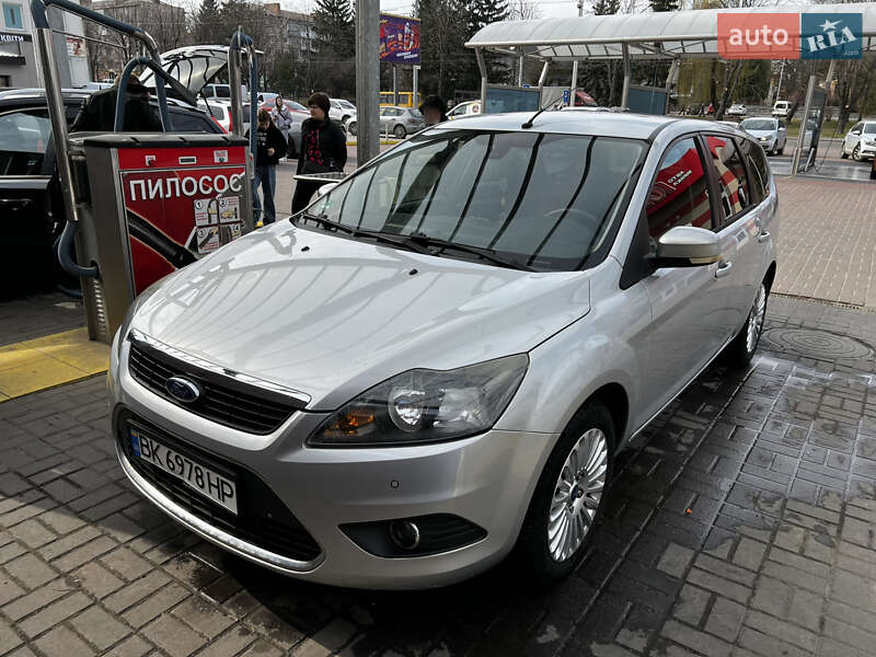 Ford Focus 2010