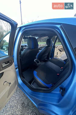Хэтчбек Ford Focus 2011 в 