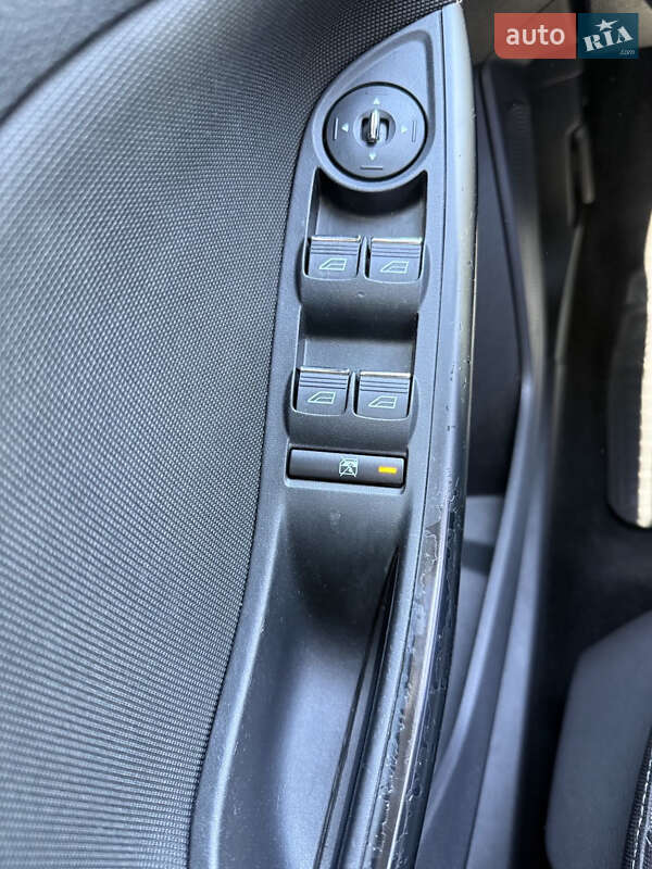Хэтчбек Ford Focus 2012 в Черкассах фото 12 Хэтчбек Ford Focus 2012 в Черкассах
