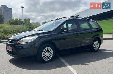 Универсал Ford Focus 2010 в 
