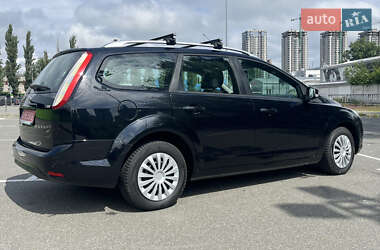 Универсал Ford Focus 2010 в 