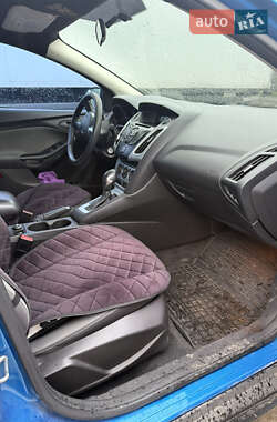 Седан Ford Focus 2012 в 